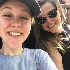 Meet your Posher, Laura